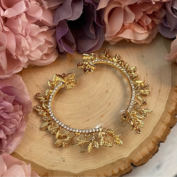Whimsical Crystal Fairy Leaves Earring Cuff - Picture 7 of 16